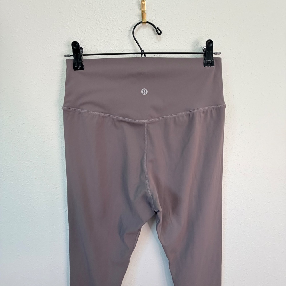 Lululemon High Rise Leggings Womens Mauve Taupe 7/8 Yoga Athleisure No Size Tag - Picture 4 of 14
